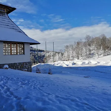 Carobni Breg Hotel *
